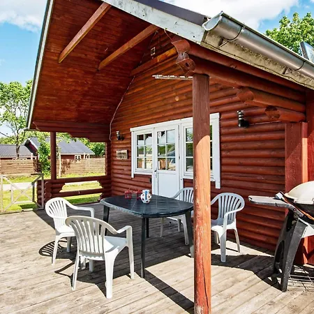5 Person In * Hovborg